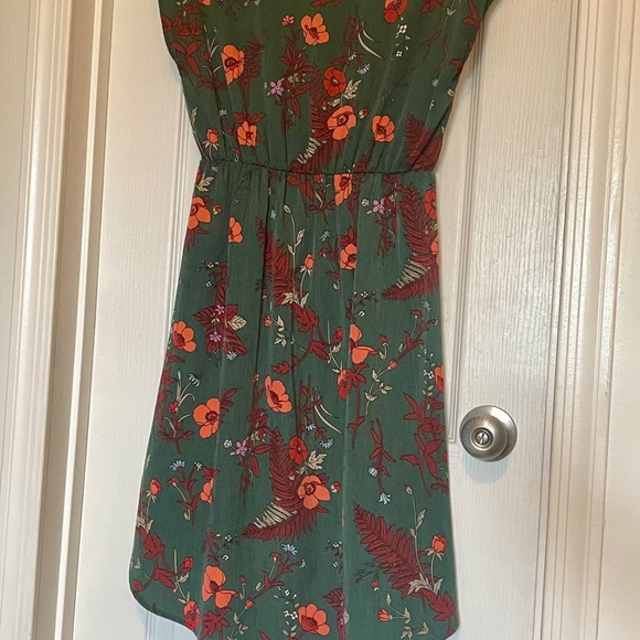 Green Floral Dress - Picture 3 of 5